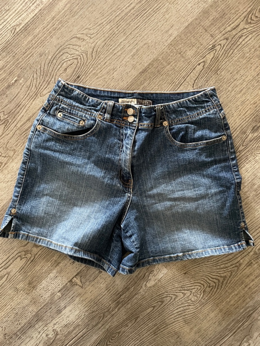 St. John's Bay Women's Denim Shorts - Medium Blue